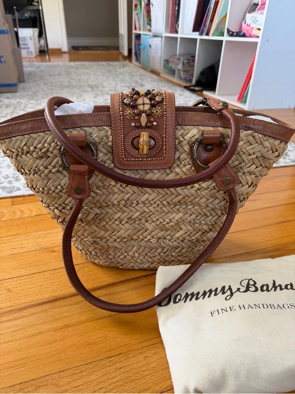 Tommy Bahama Natural Straw Tote with Brown Leather Trim and Beaded Accent - Image 2