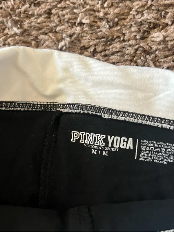 PINK Victoria's Secret Black Leggings with White Decorative Waistband - Image 3