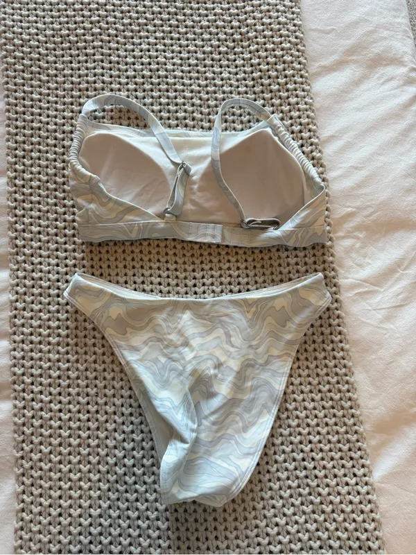 Abercrombie & Fitch Curve Love Straight Neck Swim Top and High Leg Cheeky Bottom - Image 5
