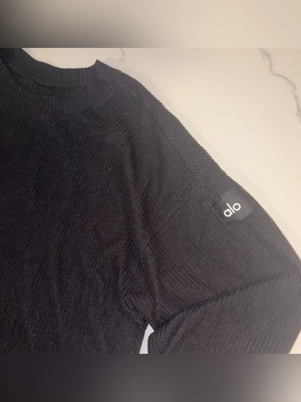 ALO Yoga Black Cropped Crew Sweatshirt M - Image 2