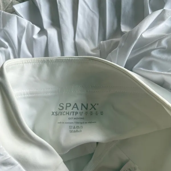 Spanx Get Moving White Pleated Tennis‎ Skirt Workout Skort pleated - Image 4