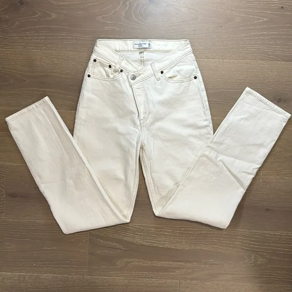 Abercrombie ‘The Dad High Rise’ Curve Love Jeans size 24L / 00L - Image 3