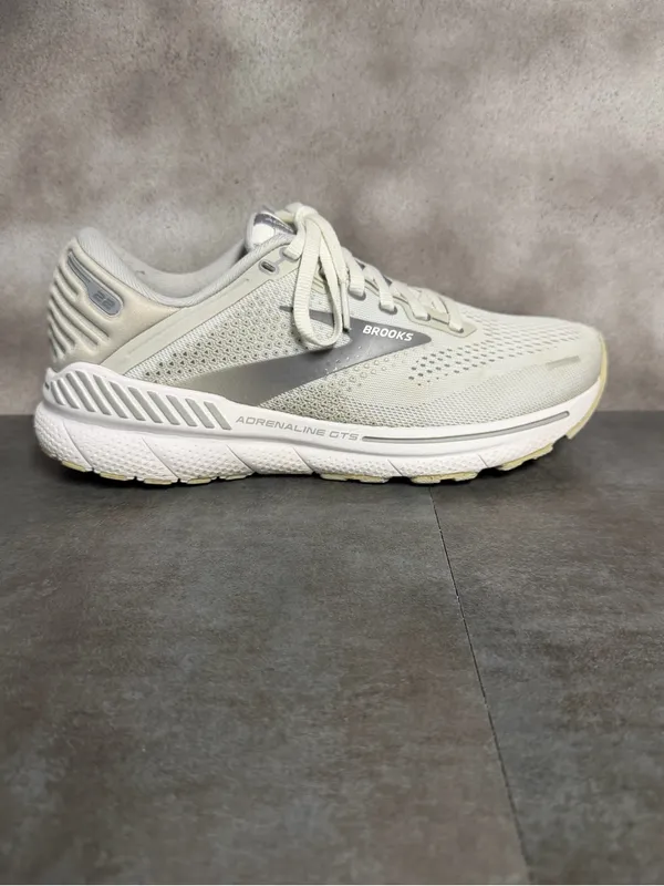Brooks Adrenaline GTS 22 Women’s Oyster Grey/White Sneakers 1203531B134 Sz 7.5B - Image 10