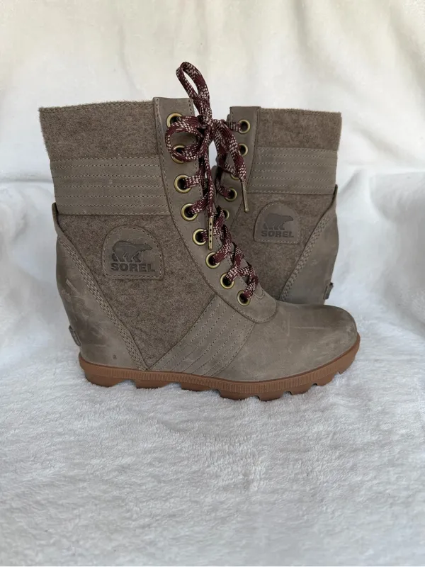 Sorel Women's Lexi Wedge Boots Khaki 7.5 - Image 2