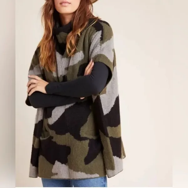 Anthropologie Moth Henrietta camo poncho - Image 2
