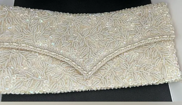 VINTAGE: La Regale | ladies clutch handbag - Image 16