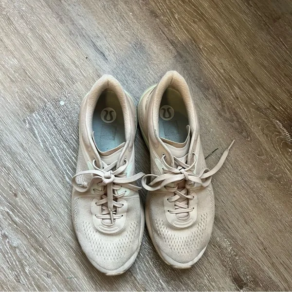 Lululemon Sneakers Pink - Image 2
