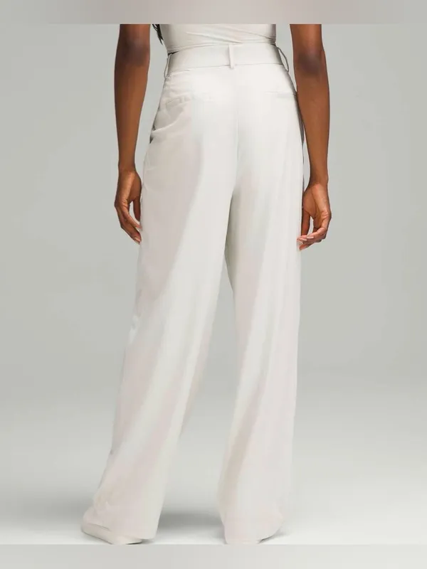 Lululemon Pleat-Front High-Rise Trouser size 4 - Image 2