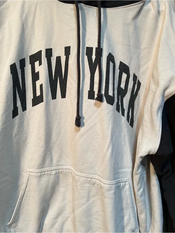 John Galt Brandy Melville Women's One Size Hoodie New York White Gray Raglan - Image 6