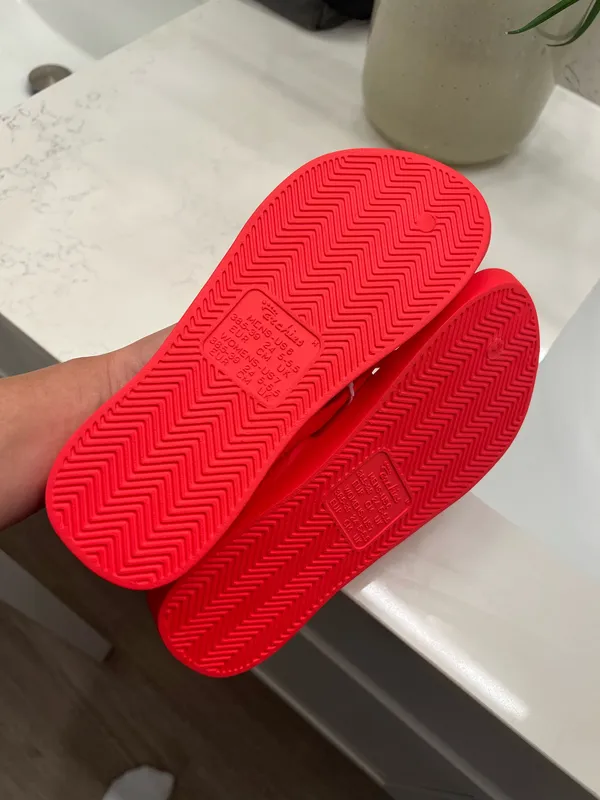 Tkees Archie’s flip flops - Image 3