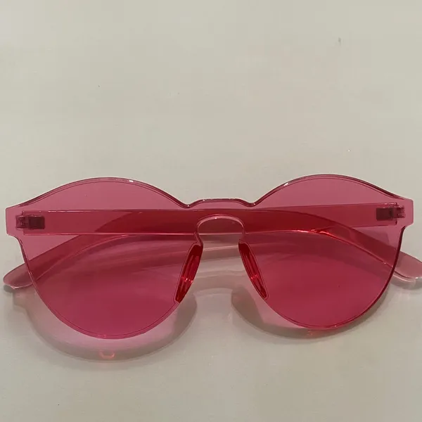 Stylish Pink Sunglasses - Image 2