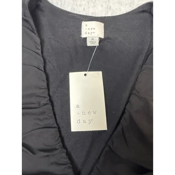 A New Day Womens Ruched‎ Mesh V-Neck Sleeveless Tank Top Black Size M NWT - Image 3