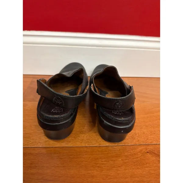 Ariat Women's Black Leather Clog Shoes‎  Size 8.5B - Image 3