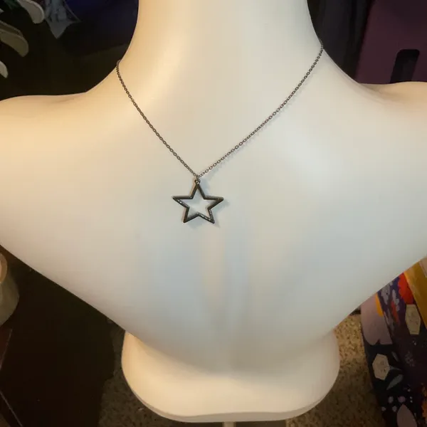 Pomina Multi Color Black Star and chain - Image 3