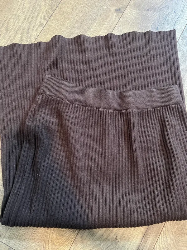 Knit Skirt Multiple Size M - Image 3