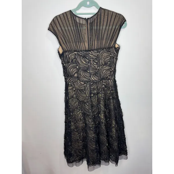 Tadashi Shoji Black Gold Rosette Tulle Cocktail‎ Dress sz 4 - Image 4