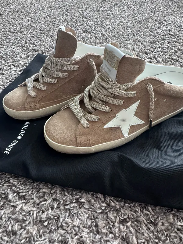Women's Super-Star Sabots in tobacco suede with white leather star - Image 2