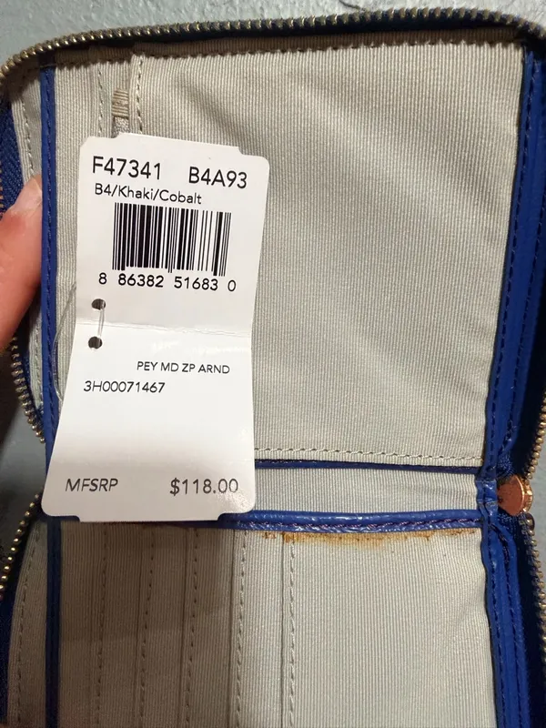 Coach Cream Canvas Wallet with Royal Blue Trim - Image 4