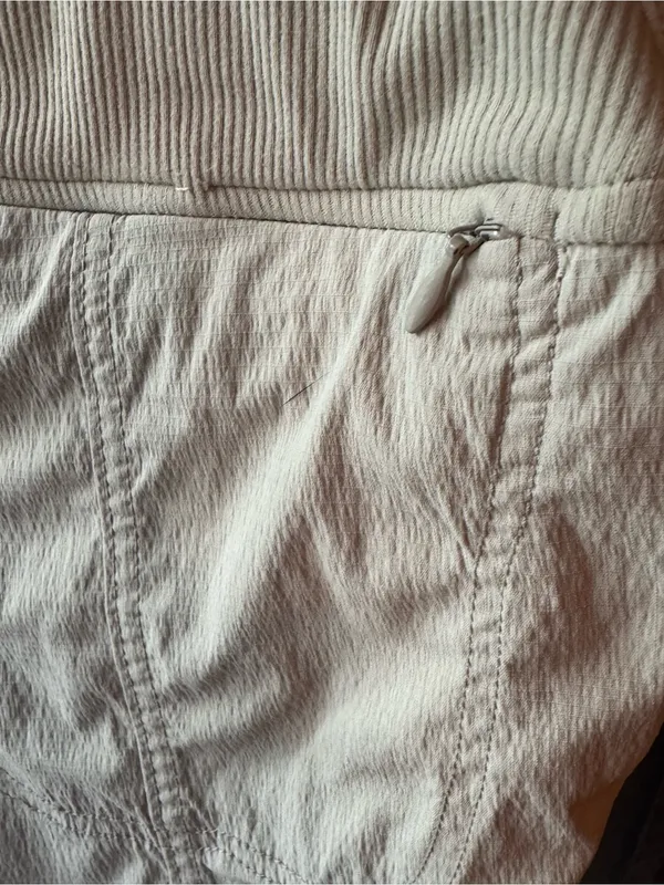 Athleta Trekkie hiking walking pants sz 4 - Image 5