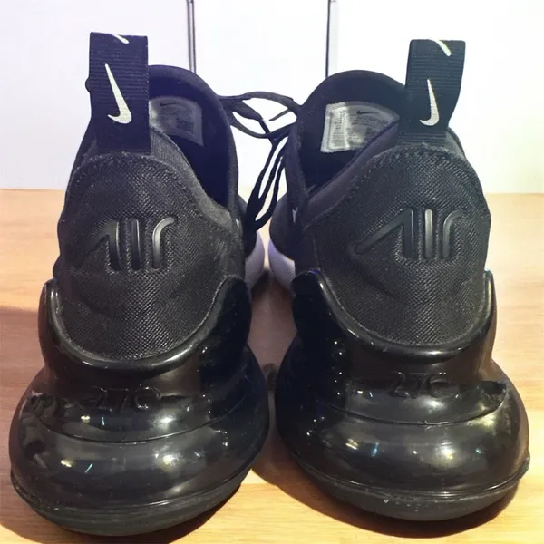 Nike Air Max 270 Black and White Shoes - Image 3