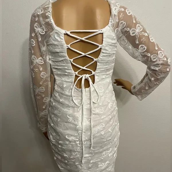 City Vibe Elegant White Long Sleeve Dress - Image 4