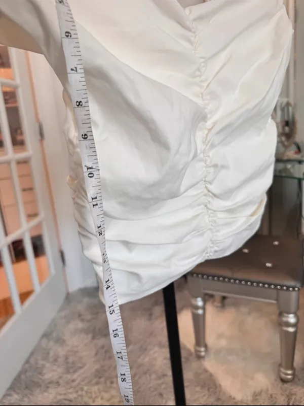 Zara White Off-Shoulder Ruched Crop Top with Front Twist - Image 5