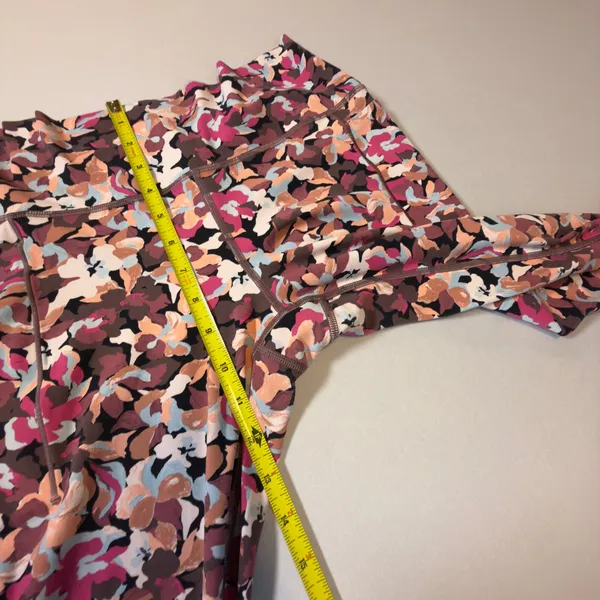 Athleta‎ Transcend Stash Tight Floral Camo High Rise Leggings L Workout Running - Image 11