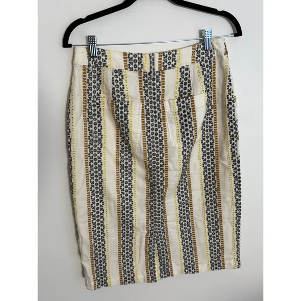 Anthropologie Quincy embroidered eyelet button-fly pencil skirt 6 - Image 5