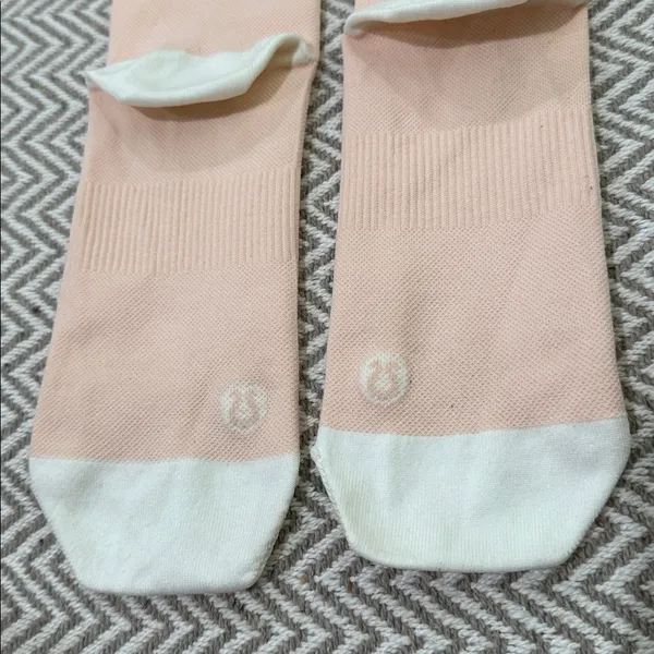 Lululemon Step To It Quarter Sock-ballet slipper - Image 5