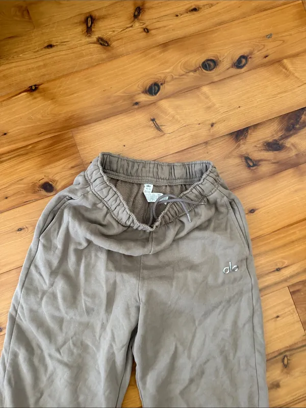 ALO accolade Women's xs Pants in Taupe - Image 4