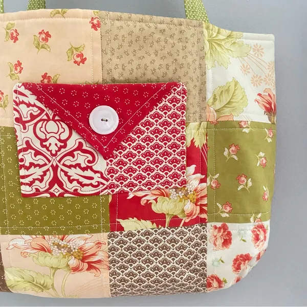 •Handmade vintage fabric shoulder tote bag• - Image 2