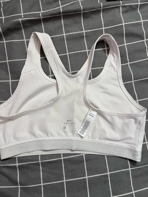 White Nike Sports Bra - Image 3