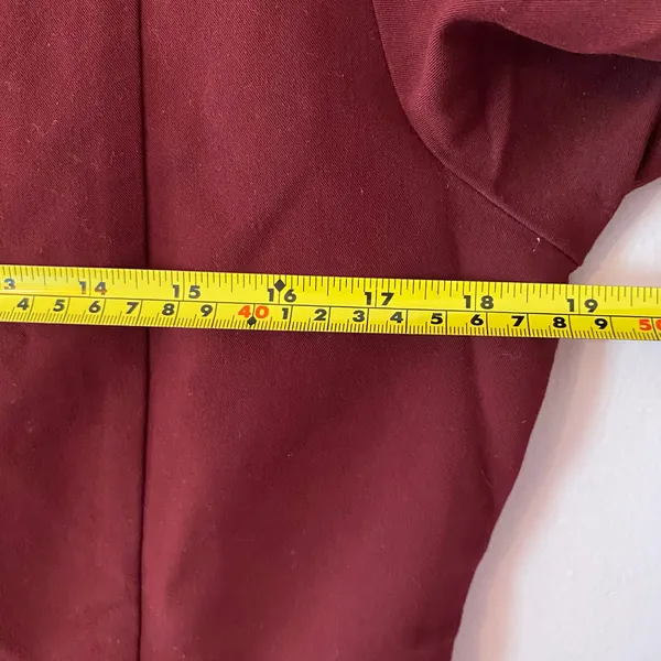 FIGS Burgundy Red Purple Aburi Fitted Scrub Top Uniform Women's size Small - Image 7