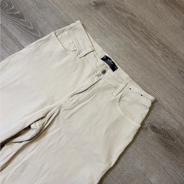 •Hollister• Ultra High Rise Dad Jeans - Image 3