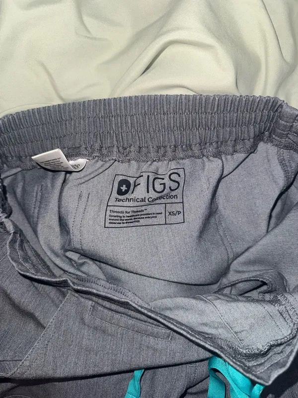 FIGS Scrub Set Jogger - Image 3