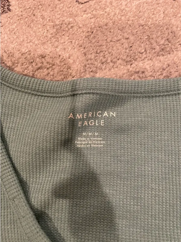 American Eagle Long Sleeve - Image 3