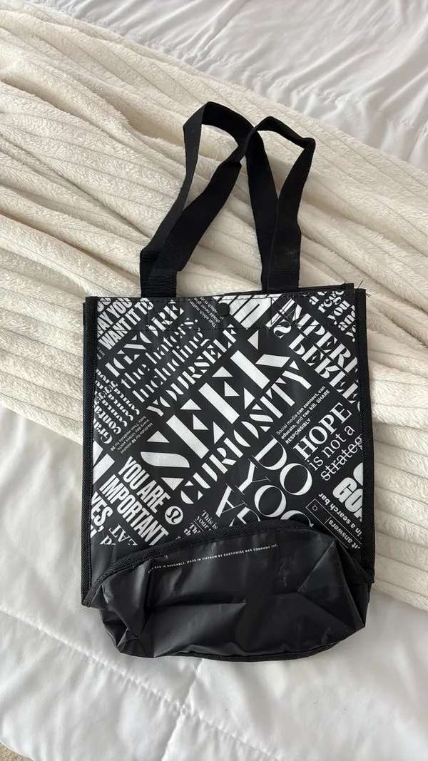 Lululemon Shopping Reusable Bag - Image 4