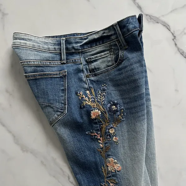 Anthropologie DRIFTWOOD Kelly Bootcut Jeans 25 Floral Embroidery Mid Rise Boho Cowgirl Chic - Image 12