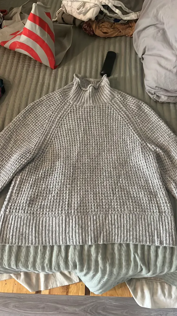 American Eagle Outfitters Turtleneck - Image 2