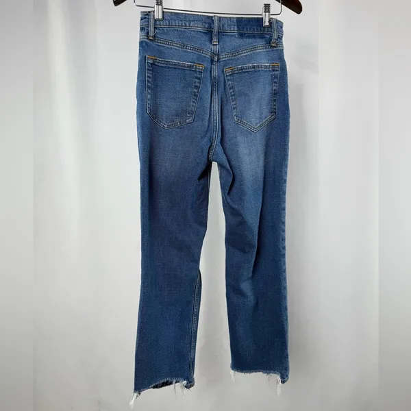 Abercrombie & Fitch Ultra High Rise Ankle Straight Jean in Blue Size 26 or 2‎ - Image 6