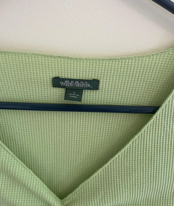 Wild Fable Green V Neck Top - Image 2