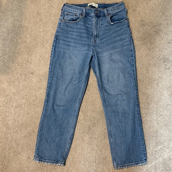 Abercrombie & Fitch Medium Wash Ultra High Rise The Ankle Straight Jeans Size 29 - Image 2