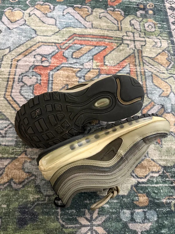 Nike olive green air max - Image 3