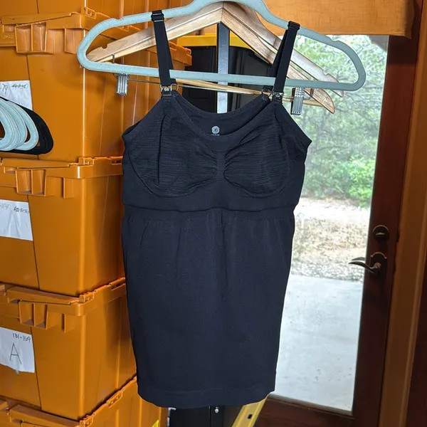 Kindred Bravely Simply Sublime Maternity & Nursing Tank Black Size Medium - Image 5