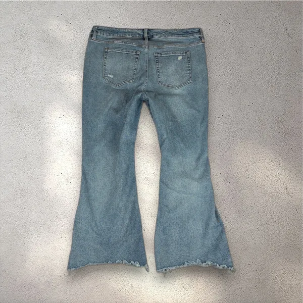 Lane Bryant Signature Fit Mid-Rise Flare Jean Women's 20S Blue Distressed Casual - Image 2