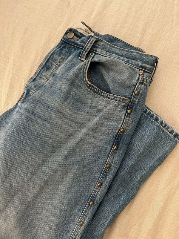 Viral Mid Rise 90s Baggy Studded Denim Jeans - Image 2