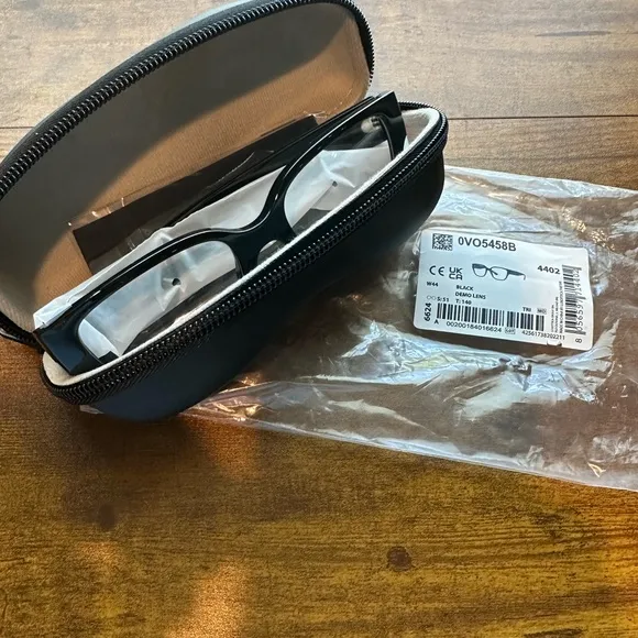 Vogue Classic Black unisex glasses to add prescription - Image 6