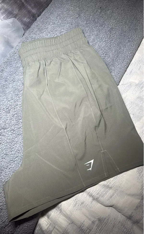 Gymshark green shorts size small - Image 10
