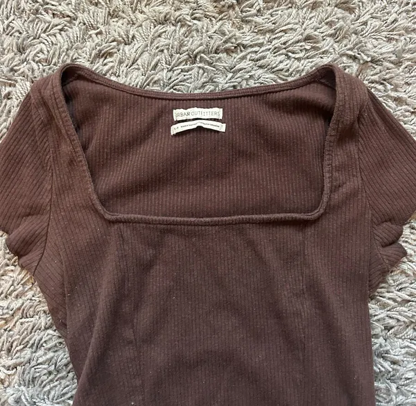 Urban Outfitters Brown Baby T - Image 2
