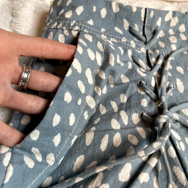 Free People‎ Bennett Blue White Spotted Lace Up High Waisted Cotton Shorts - Image 4